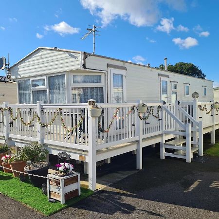 6 Berth The Wolds Tahiti Hotel Ingoldmells Exterior photo