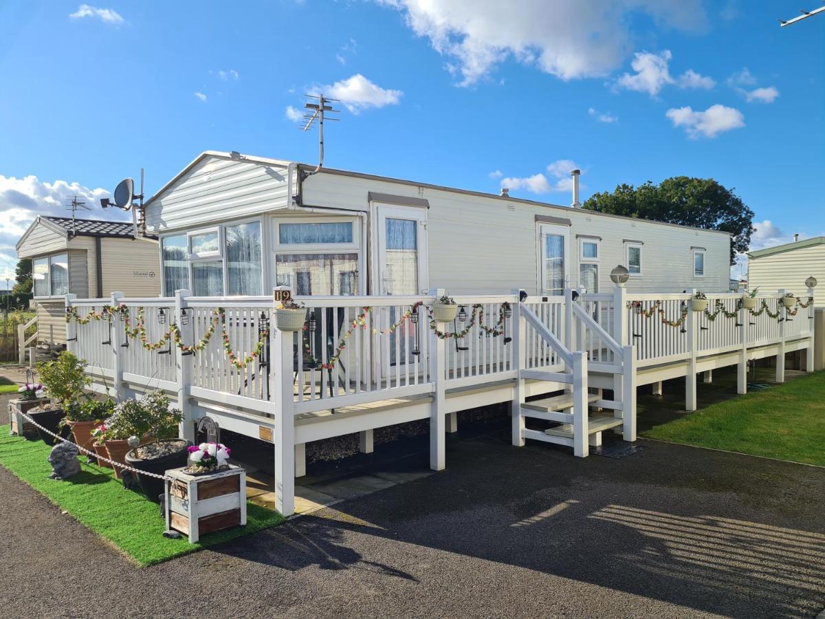 6 Berth The Wolds Tahiti Hotel Ingoldmells Exterior photo