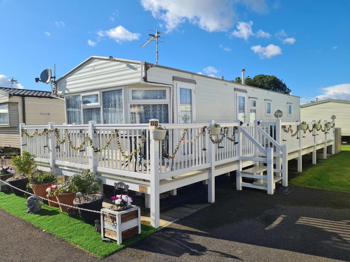 6 Berth The Wolds Tahiti Hotel Ingoldmells Exterior photo